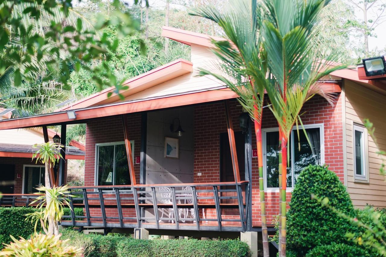 Siray Green Resort Phuket Exterior photo